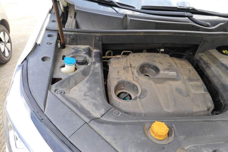 Used CHANGAN OSHAN COS1 2020 1.5T Automatic YueShang Model 7 Seats Engine Bay Right