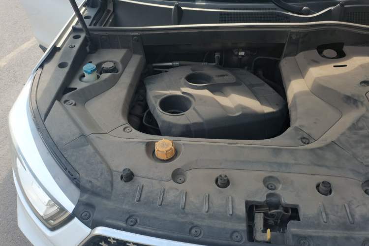 Used CHANGAN OSHAN COS1 2020 1.5T Automatic YueShang Model 5 Seats Engine Bay Right