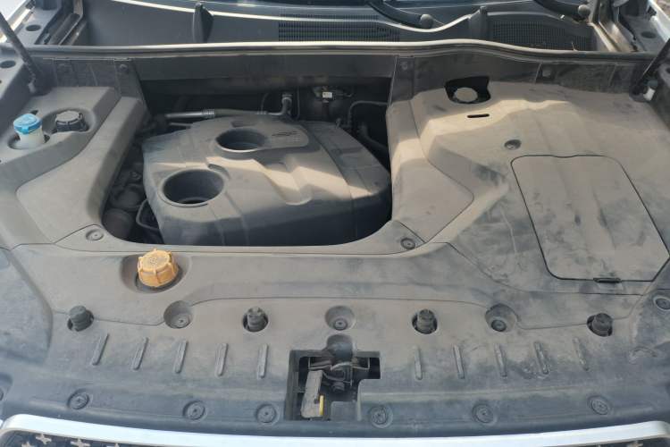 Used CHANGAN OSHAN COS1 2020 1.5T Automatic YueShang Model 5 Seats Engine Bay