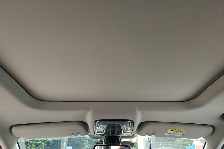 Used CHANGAN OSHAN COS1 2020 1.5T Automatic YueShang Model 7 Seats Headliner