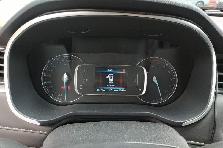 Used CHANGAN OSHAN COS1 2020 1.5T Automatic YueShang Model 7 Seats Instrument Cluster