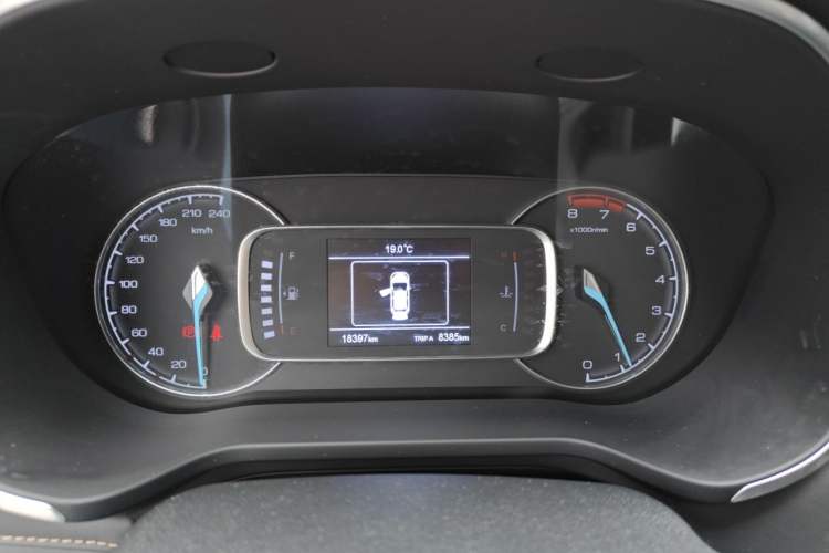 Used CHANGAN OSHAN COS1 2020 1.5T Manual Fashion Edition 7-Seater Instrument Cluster