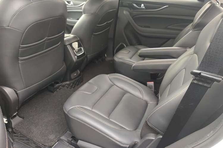 Used CHANGAN OSHAN COS1 2020 1.5T Automatic Rocket Exploration Limited Edition 7-Seater Left Rear Seat