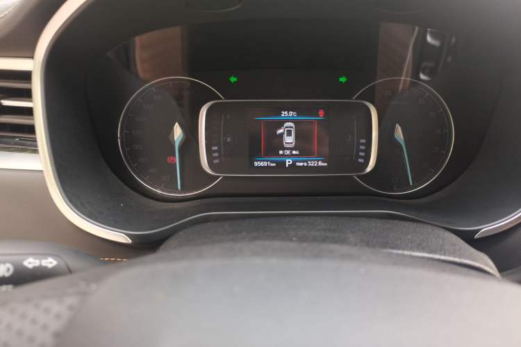 Used CHANGAN OSHAN COS1 2020 1.5T Automatic YueShang Model 5 Seats Odometer Close Up
