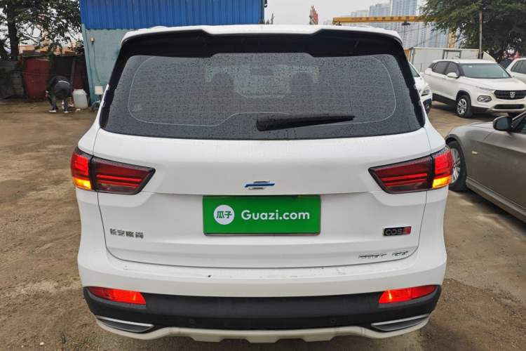 Used CHANGAN OSHAN COS1 2020 1.5T Manual Fashion Edition 6 Seats Rear