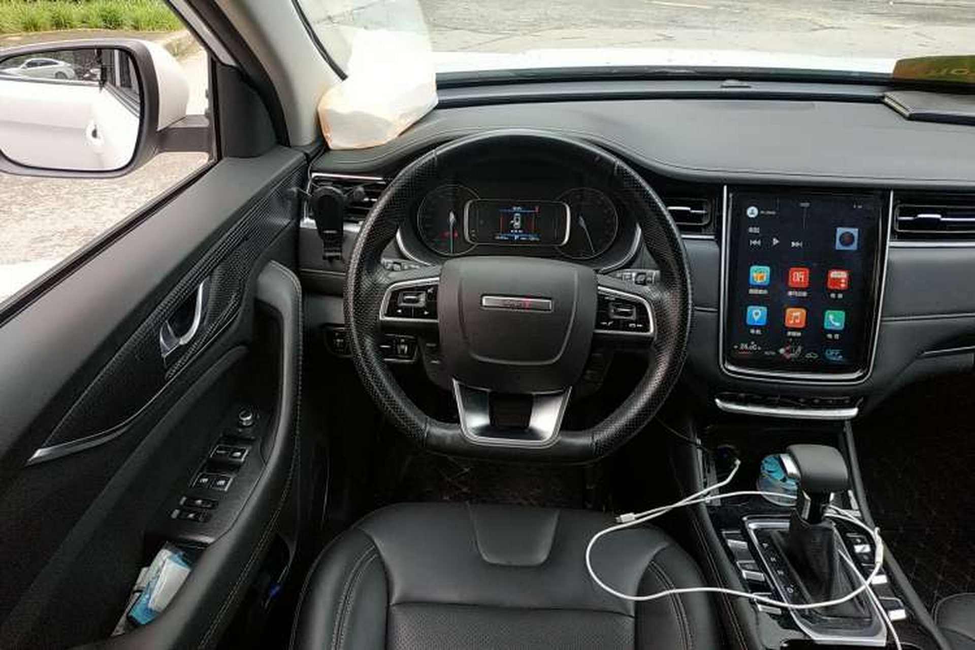Used CHANGAN OSHAN COS1 2020 1.5T Automatic YueShang Model 7 Seats Steering Wheel