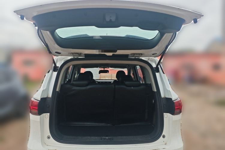 Used CHANGAN OSHAN COS1 2020 1.5T Manual Fashion Edition 6 Seats Trunk
