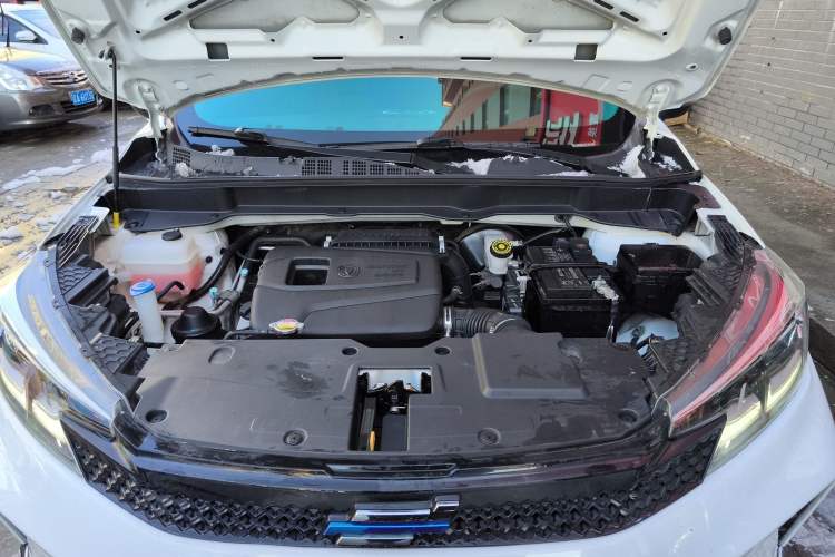 Used CHANGAN OSHAN COS3 2019 1.5L Manual LeShang Model Engine Bay