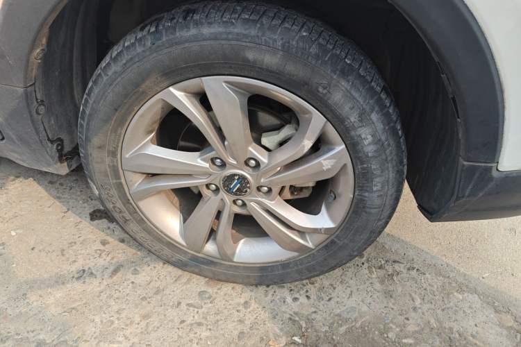 Used CHANGAN OSHAN COS3 2019 1.5L Automatic JingShang Model Exterior 4