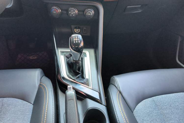 Used CHANGAN OSHAN COS3 2019 1.5L Manual LeShang Model Gear Lever