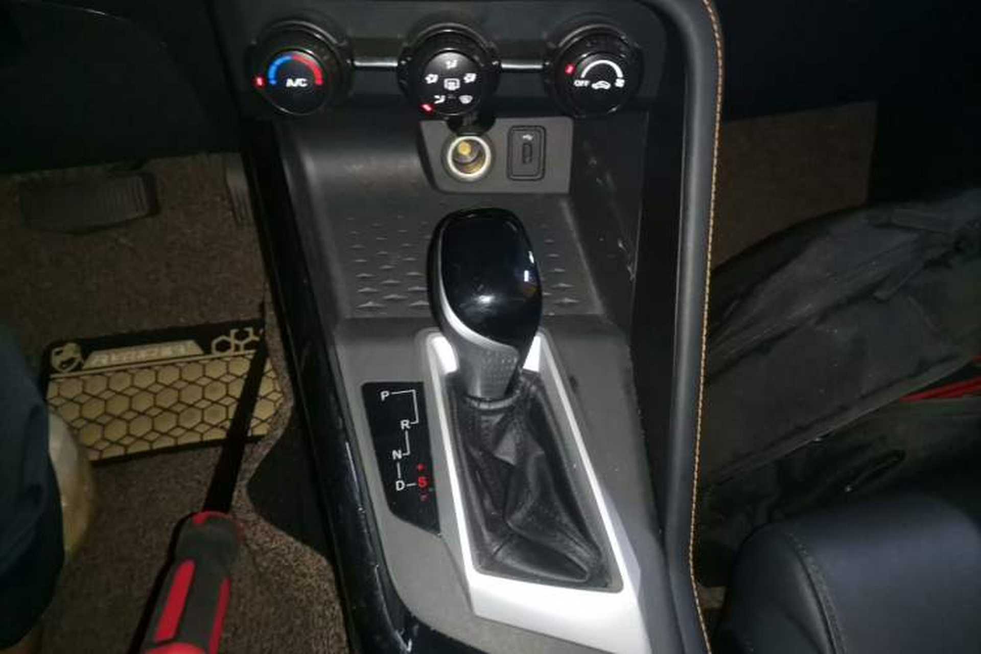 Used CHANGAN OSHAN COS3 2019 1.5L Automatic JingShang Model Gear Lever