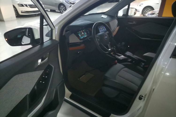 Used CHANGAN OSHAN COS3 2019 1.5L Automatic JingShang Model Interior 3