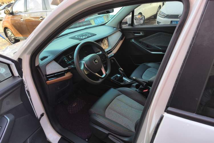 Used CHANGAN OSHAN COS3 2019 1.5L Manual LeShang Model Left Front Seat