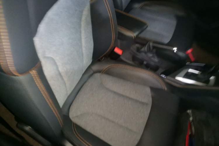 Used CHANGAN OSHAN COS3 2019 1.5L Automatic JingShang Model Right Front Seat