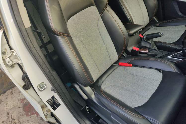 Used CHANGAN OSHAN COS3 2019 1.5L Manual JingShang Model Right Front Seat