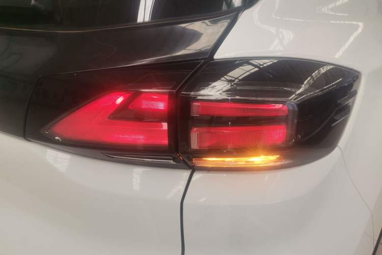 Used CHANGAN OSHAN COS3 2019 1.5L Manual LeShang Model Right Rear Taillight