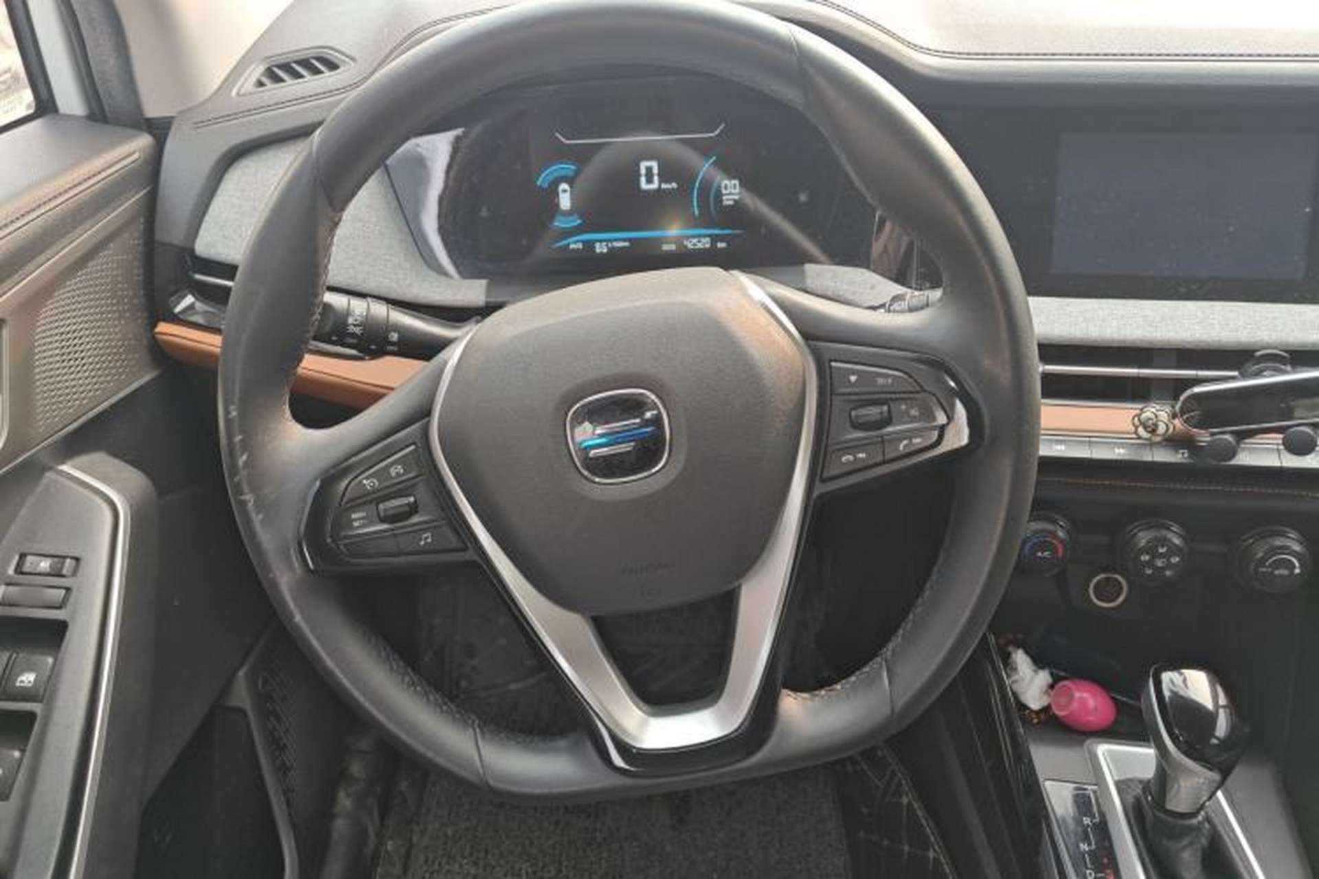 Used CHANGAN OSHAN COS3 2019 1.5L Automatic JingShang Model Steering Wheel