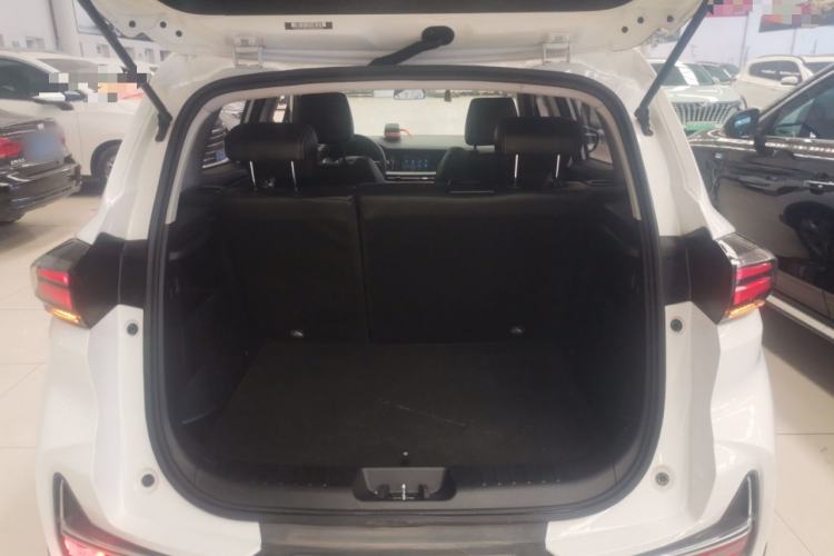 Used CHANGAN OSHAN COS3 2019 1.5L Manual LeShang Model Trunk