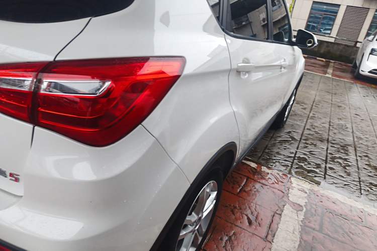 Used CHANGAN OSHAN COS5 2021 1.6L CVT Luxury Model Exterior 6