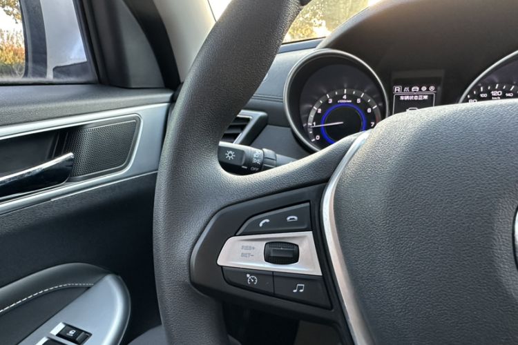 Used CHANGAN OSHAN COS5 2021 1.6L CVT Luxury Model Interior 12
