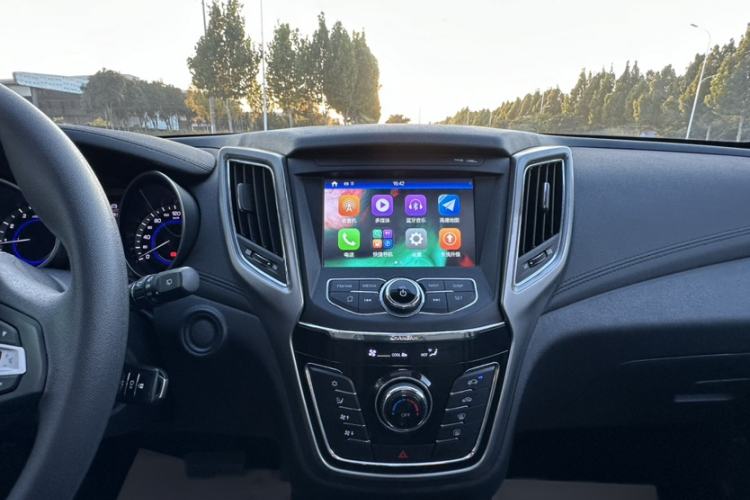Used CHANGAN OSHAN COS5 2021 1.6L CVT Luxury Model Interior 7