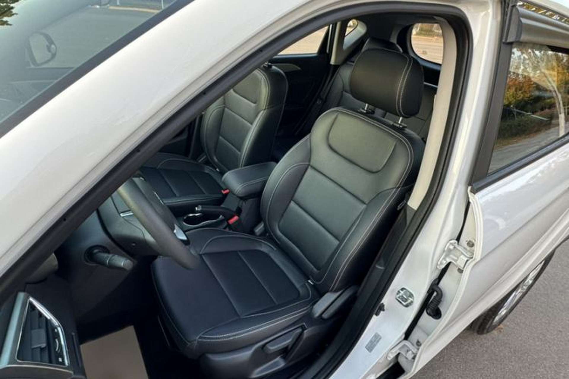 Used CHANGAN OSHAN COS5 2021 1.6L CVT Luxury Model Left Front Seat