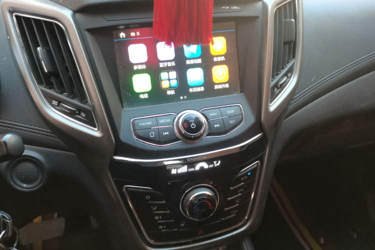 Used CHANGAN OSHAN COS5 2019 1.6L Automatic Classic Version China V Standard Audio And AC Panel