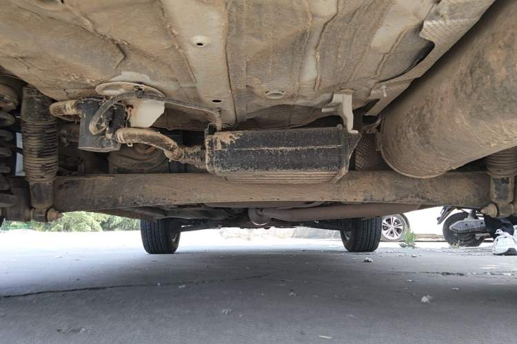 Used CHANGAN OSHAN COS5 2019 1.6L Manual Classic Model China VI Standard Chassis Rear