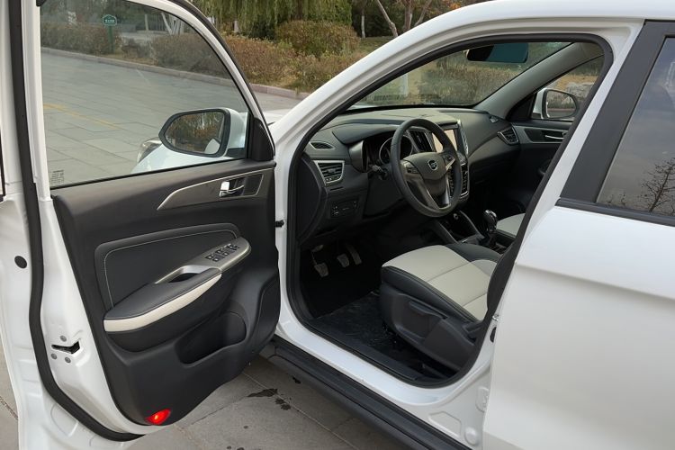 Used CHANGAN OSHAN COS5 2019 1.6L Manual Classic Model China VI Standard Driver Seat