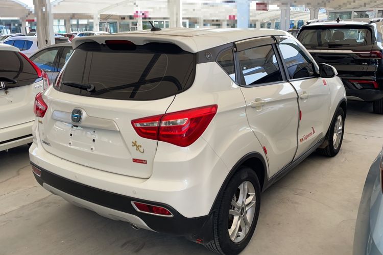Used CHANGAN OSHAN COS5 2019 1.6L Automatic Classic Model China VI Standard Exterior 3