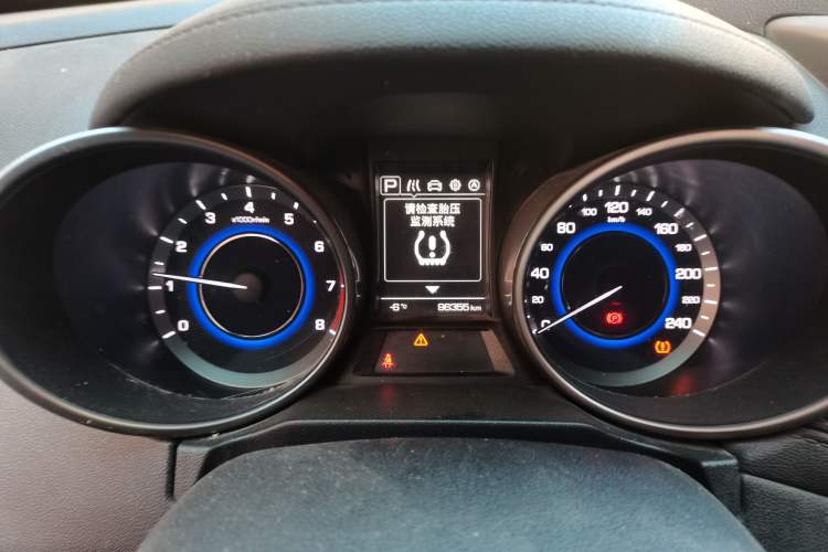 Used CHANGAN OSHAN COS5 2019 1.6L Automatic Classic Version China V Standard Instrument Cluster