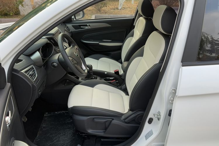 Used CHANGAN OSHAN COS5 2019 1.6L Manual Classic Model China VI Standard Left Front Seat