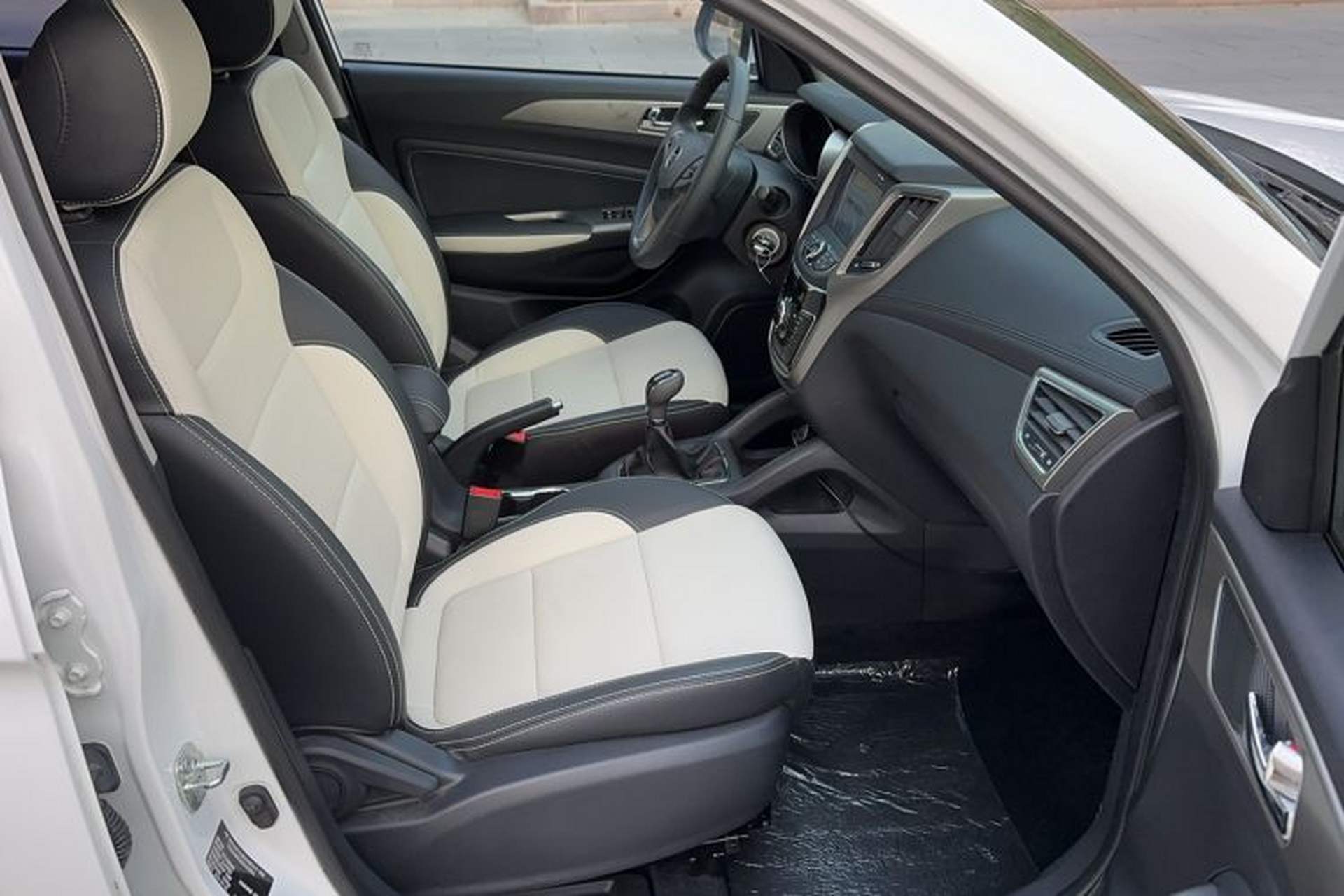 Used CHANGAN OSHAN COS5 2019 1.6L Manual Classic Model China VI Standard Right Front Seat