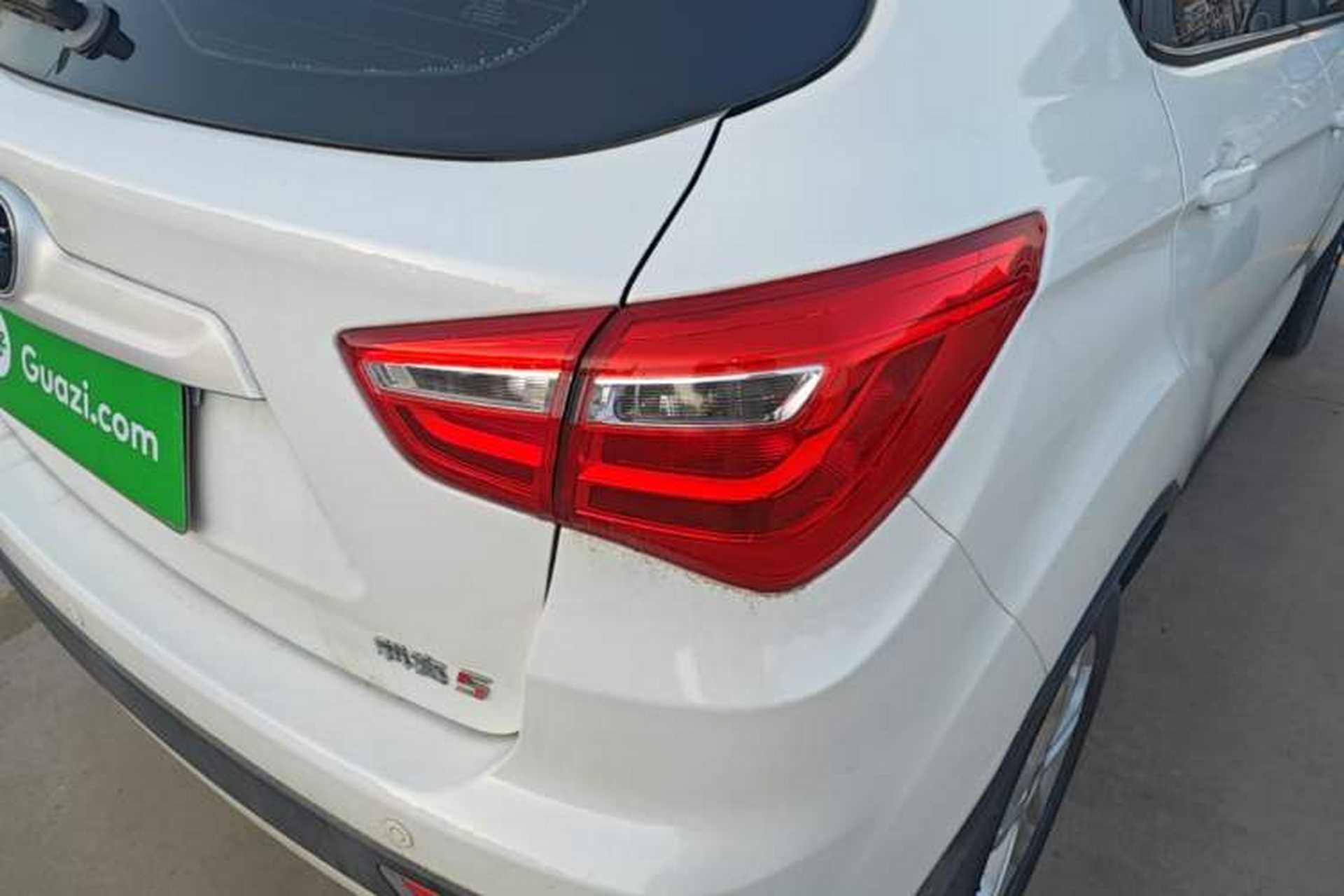 Used CHANGAN OSHAN COS5 2019 1.6L Automatic Classic Model China VI Standard Right Rear Taillight