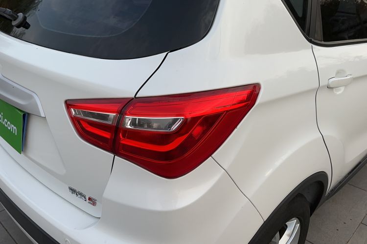 Used CHANGAN OSHAN COS5 2019 1.6L Manual Classic Model China VI Standard Right Rear Taillight