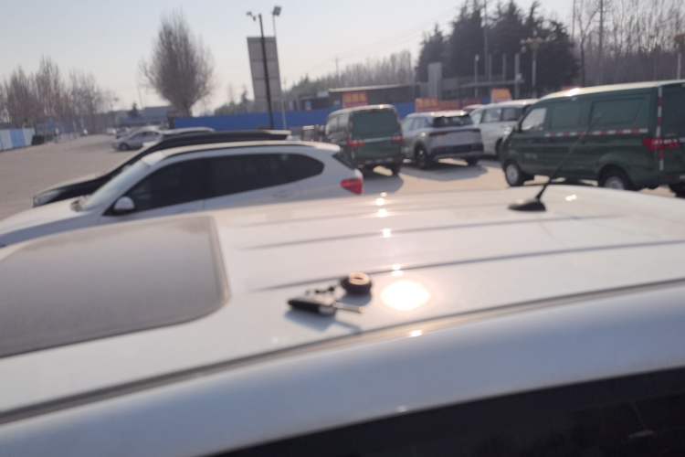 Used CHANGAN OSHAN COS5 2019 1.6L Automatic Classic Model China VI Standard Roof