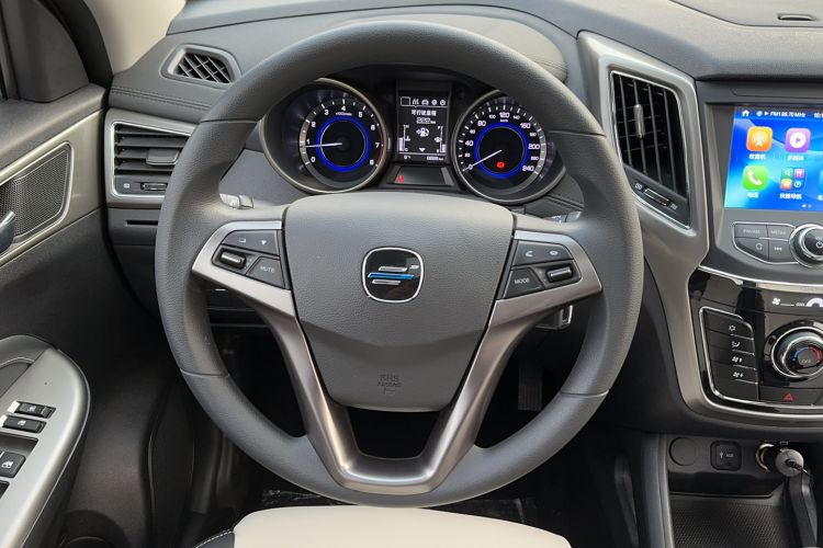 Used CHANGAN OSHAN COS5 2019 1.6L Manual Classic Model China VI Standard Steering Wheel