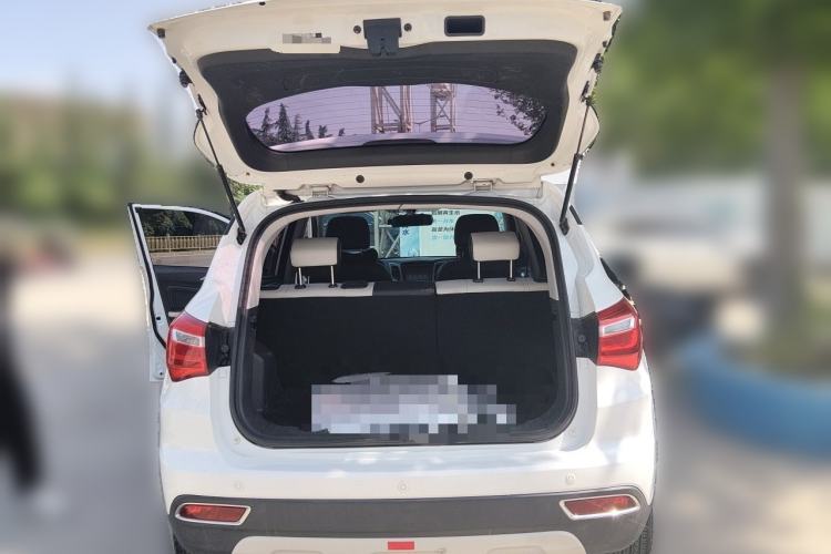 Used CHANGAN OSHAN COS5 2019 1.6L Manual Classic Model China VI Standard Trunk