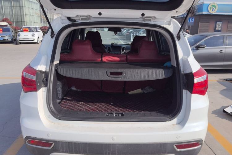 Used CHANGAN OSHAN COS5 2019 1.6L Automatic Classic Model China VI Standard Trunk