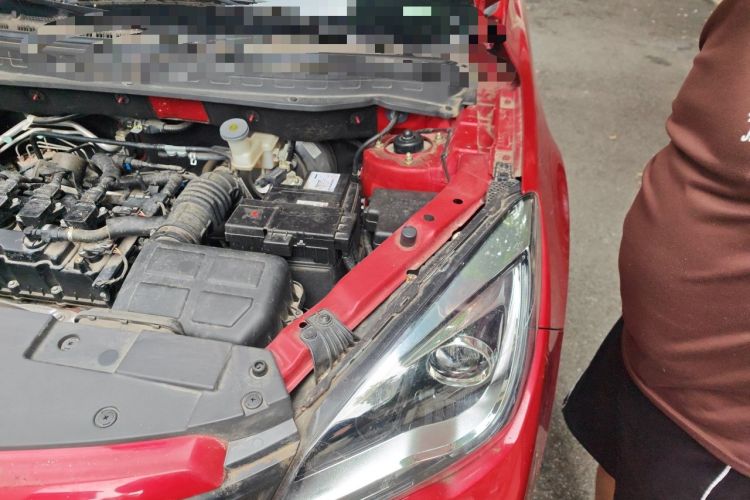 Used CHANGAN OSHAN COS5 2021 1.6L CVT Luxury Model Engine Bay Left