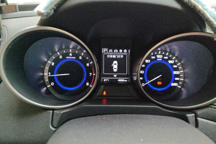 Used CHANGAN OSHAN COS5 2021 1.6L CVT Luxury Model Instrument Cluster