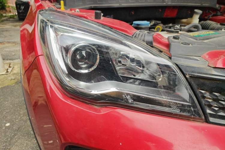 Used CHANGAN OSHAN COS5 2021 1.6L CVT Luxury Model Right Front Headlight