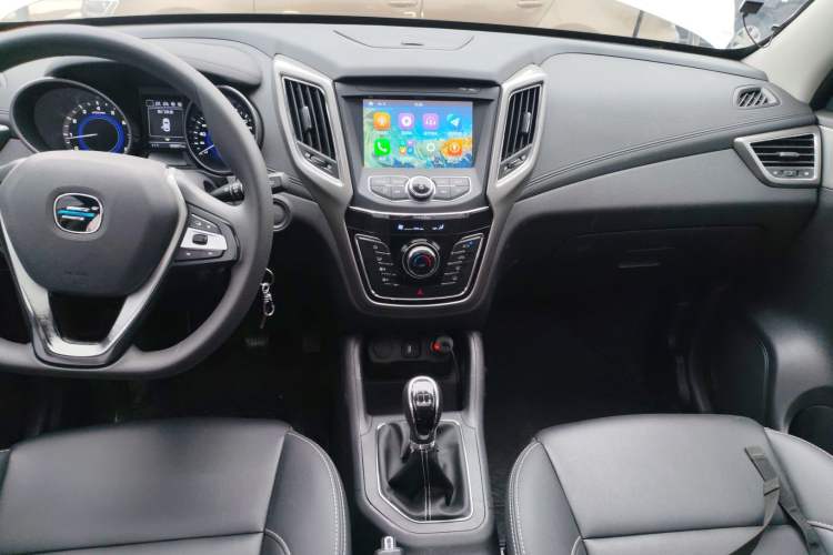 Used CHANGAN OSHAN COS5 2021 1.6L Manual Luxury Model Audio And AC Panel