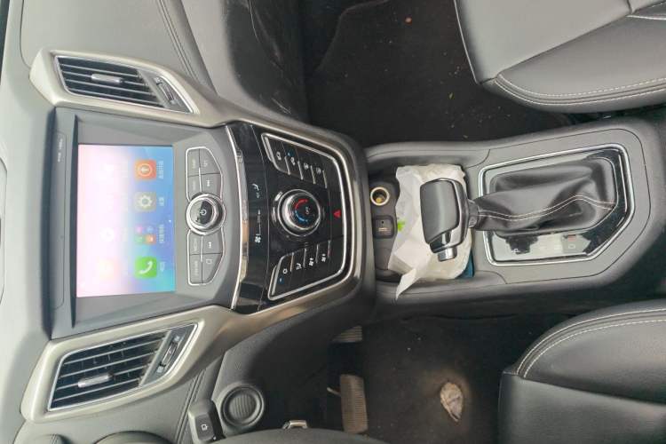 Used CHANGAN OSHAN COS5 2021 1.6L CVT Luxury Model Audio And AC Panel