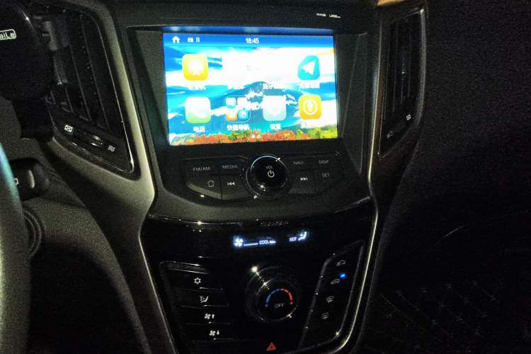 Used CHANGAN OSHAN COS5 2021 1.6L Manual Luxury Model Audio And AC Panel