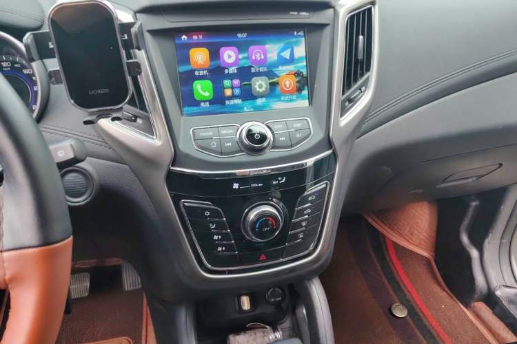 Used CHANGAN OSHAN COS5 2021 1.6L CVT Luxury Model Audio And AC Panel