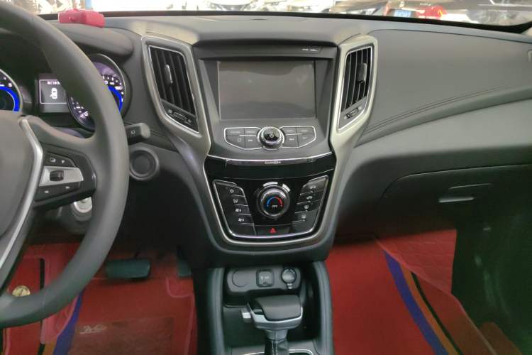 Used CHANGAN OSHAN COS5 2021 1.6L CVT Luxury Model Audio And AC Panel