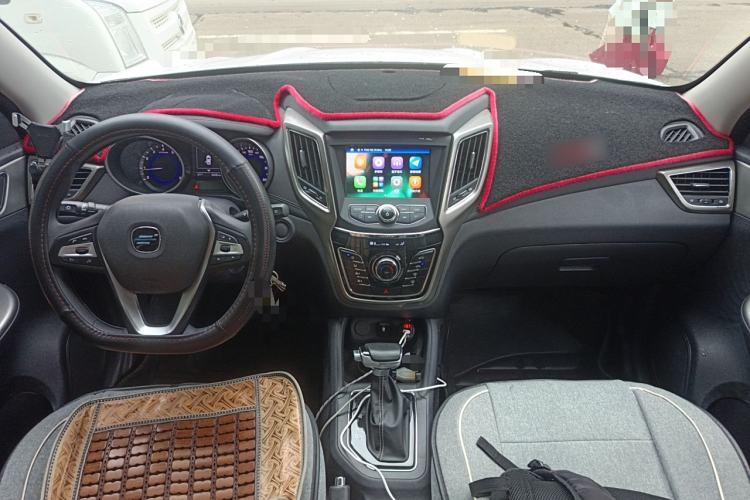 Used CHANGAN OSHAN COS5 2021 1.6L CVT Luxury Model Center Console