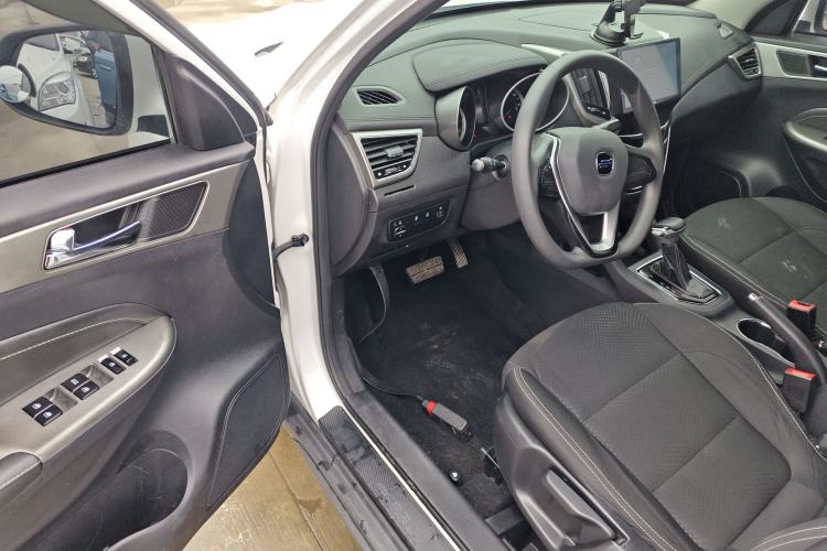 Used CHANGAN OSHAN COS5 2021 1.6L CVT Classic Model Driver Seat