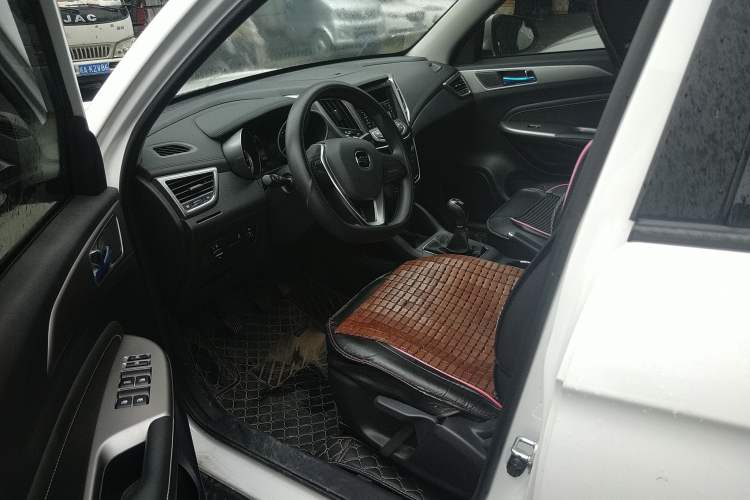 Used CHANGAN OSHAN COS5 2021 1.6L Manual Classic Version Driver Seat